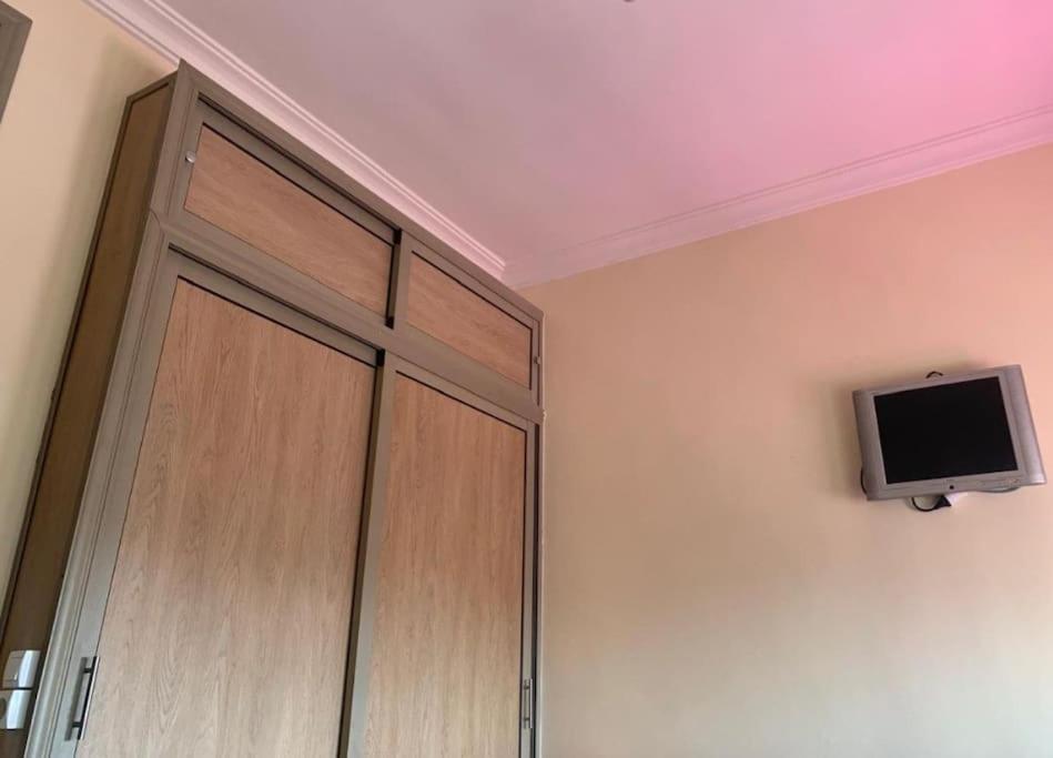 Adorable Apartamento A 8 Min Del Aeropuerto De Casablanca,Wifi Ultra Rapido Y Parking Gratis Derroua Luaran gambar