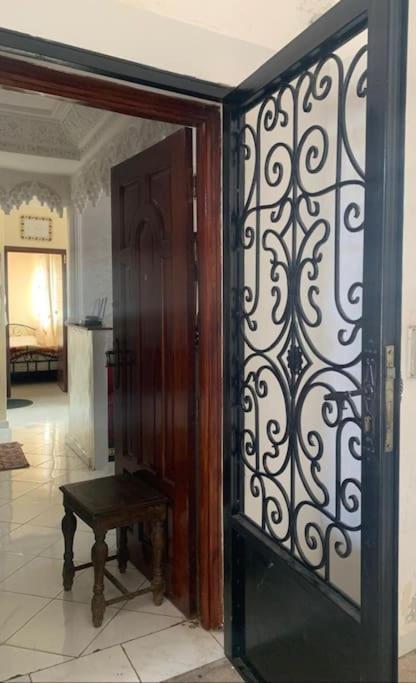 Adorable Apartamento A 8 Min Del Aeropuerto De Casablanca,Wifi Ultra Rapido Y Parking Gratis Derroua Luaran gambar