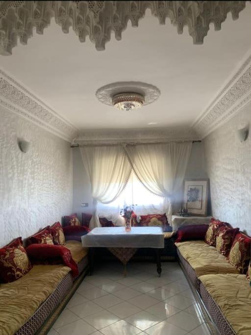 Adorable Apartamento A 8 Min Del Aeropuerto De Casablanca,Wifi Ultra Rapido Y Parking Gratis Derroua Luaran gambar