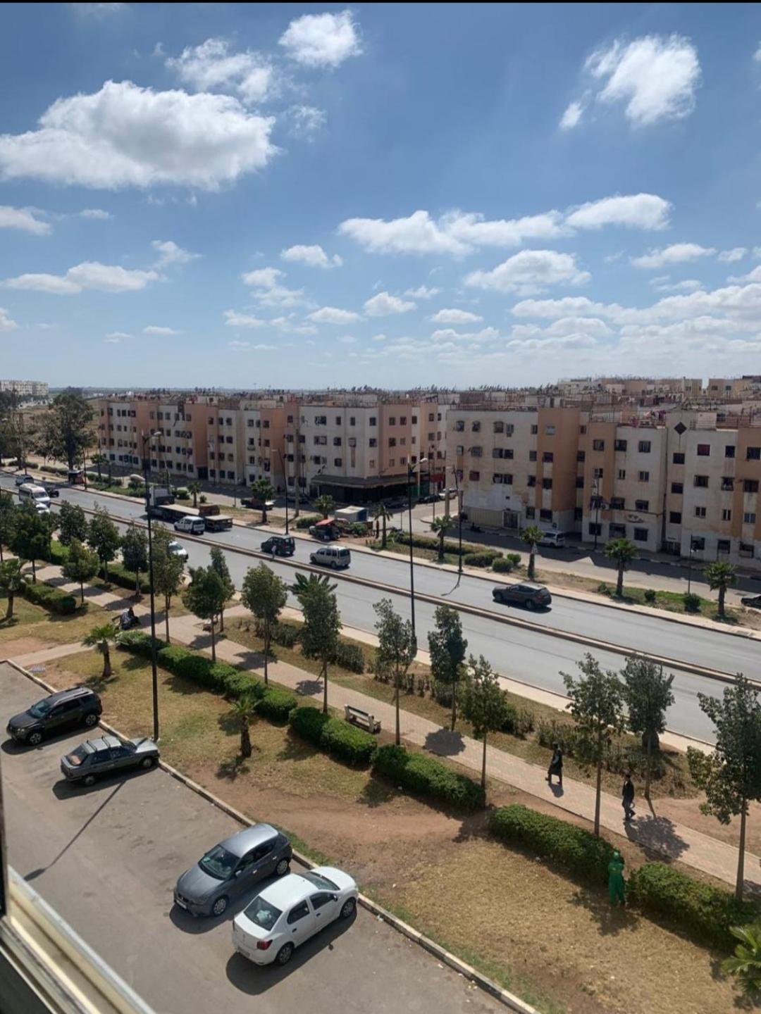 Adorable Apartamento A 8 Min Del Aeropuerto De Casablanca,Wifi Ultra Rapido Y Parking Gratis Derroua Luaran gambar