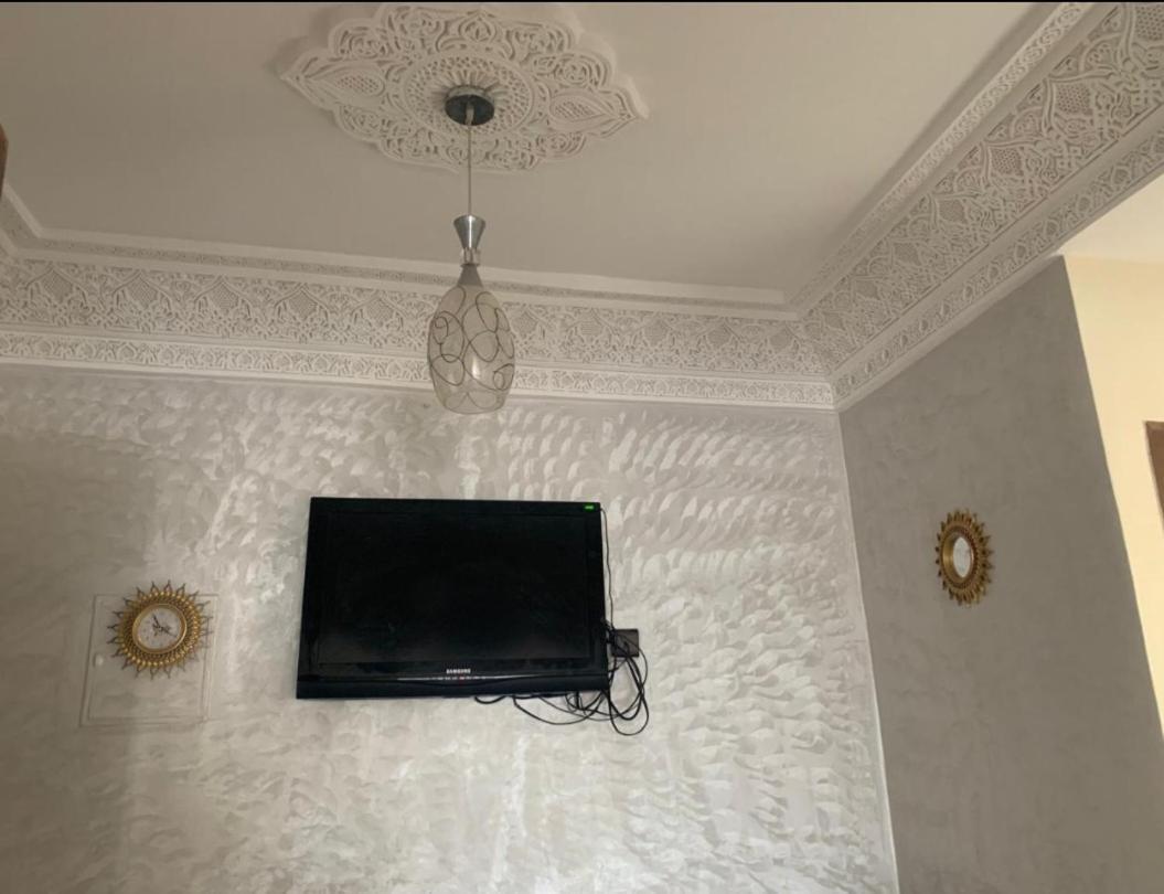 Adorable Apartamento A 8 Min Del Aeropuerto De Casablanca,Wifi Ultra Rapido Y Parking Gratis Derroua Luaran gambar